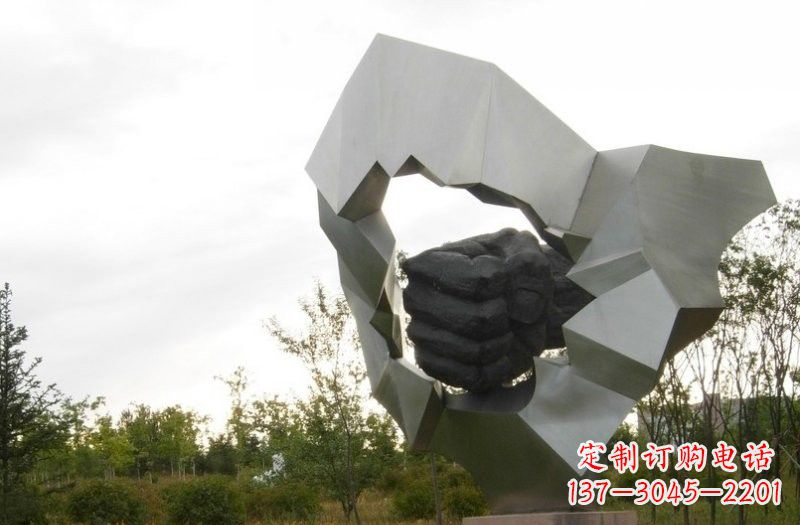 金华不锈钢拳头雕塑雕刻象征勇气和力量