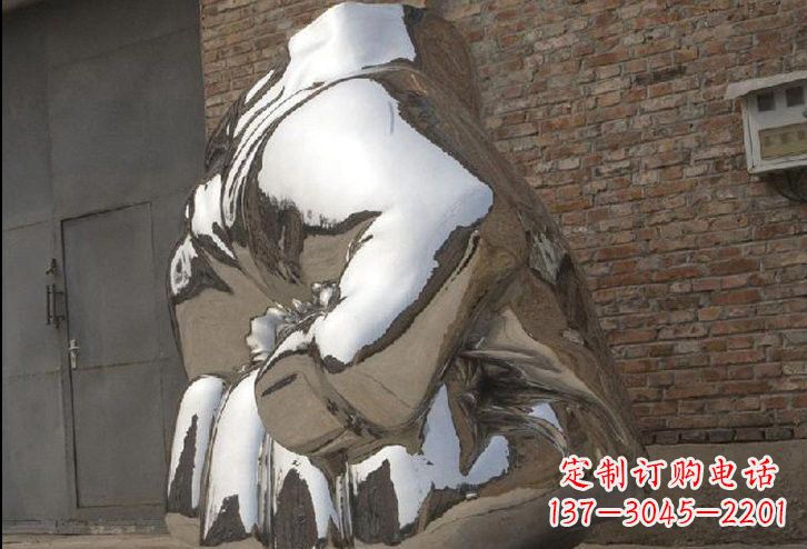 金华不锈钢拳头雕塑给人以力量的象征