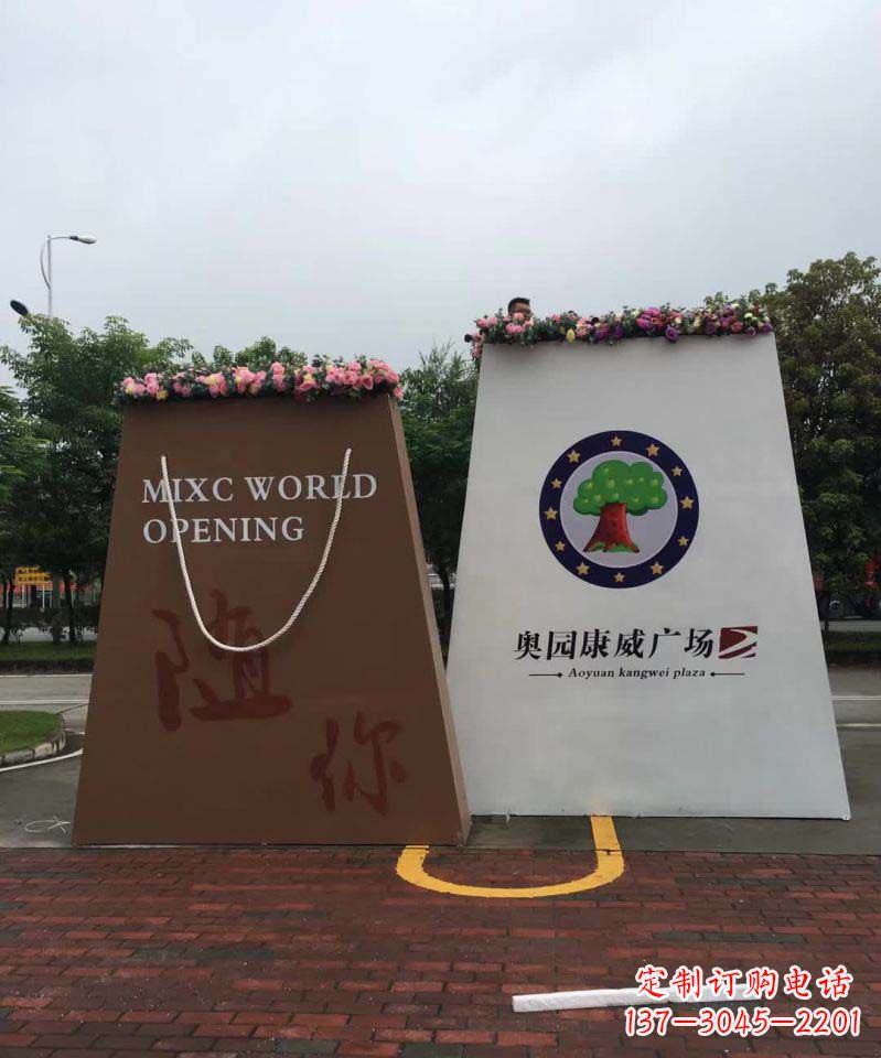金华不锈钢购物袋雕塑给城市景观带来新的灵感