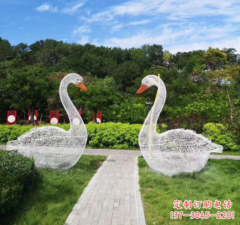 金华不锈钢天鹅雕塑——象征着爱与和平
