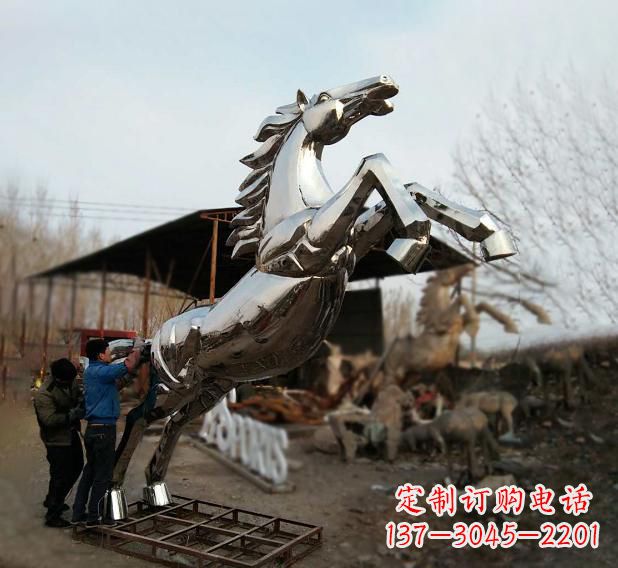 金华不锈钢现代动物马雕塑