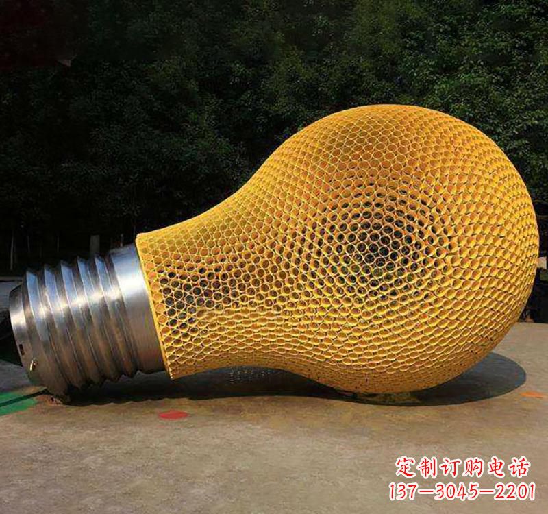 金华不锈钢灯泡雕塑点亮小区景观
