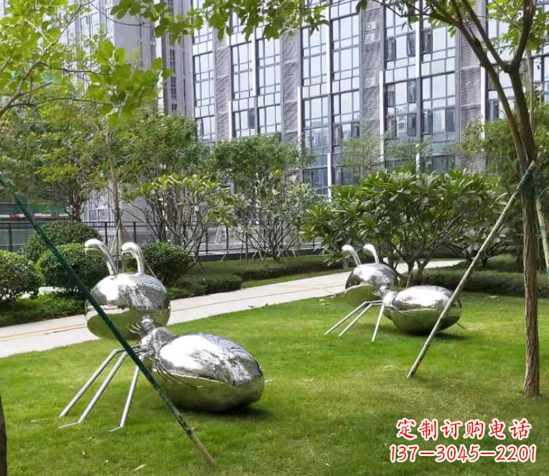金华不锈钢小区的蚂蚁雕塑