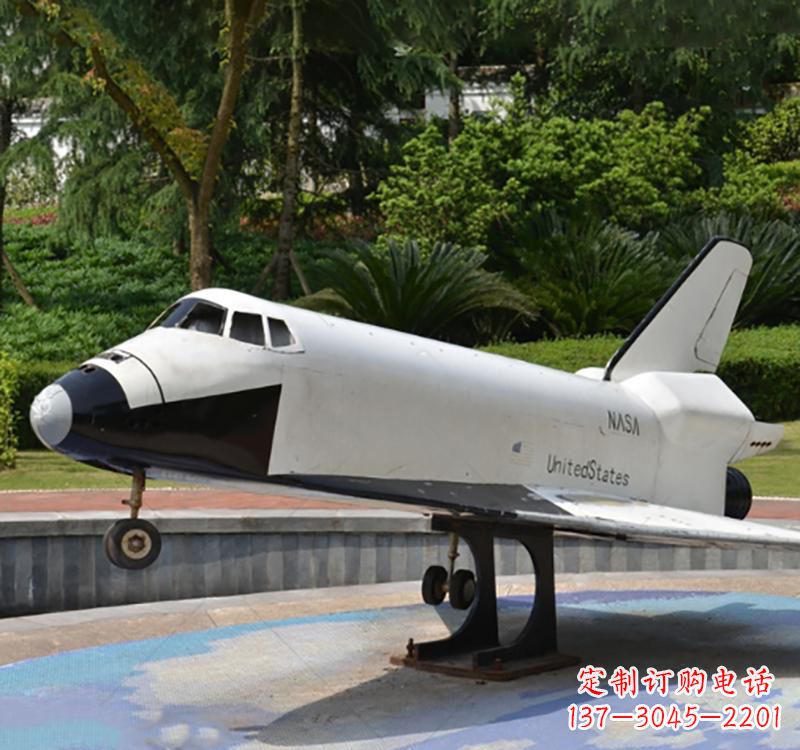 金华不锈钢园林飞机雕塑