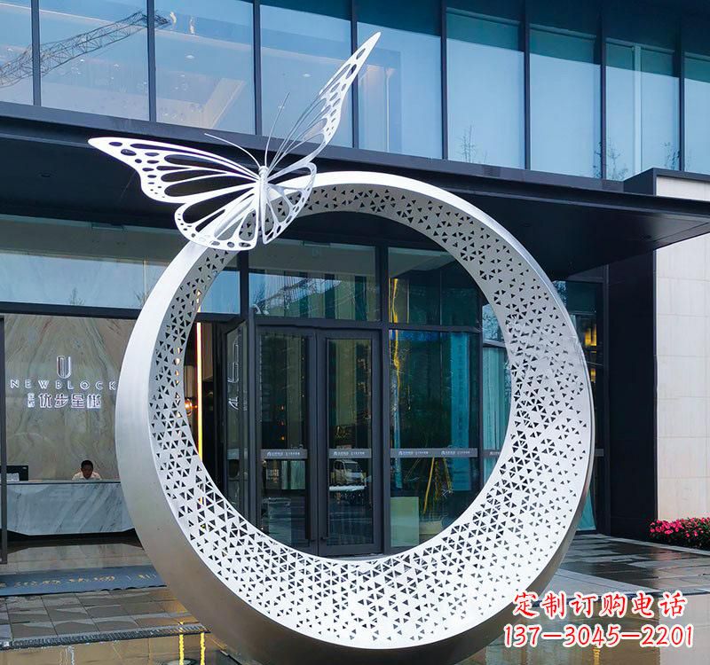 金华不锈钢园林戒指雕塑