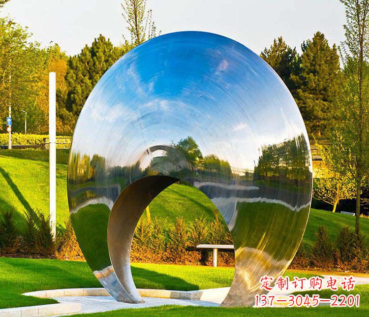 金华环环相扣的圆环雕塑