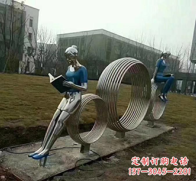 金华圆环读书人雕塑