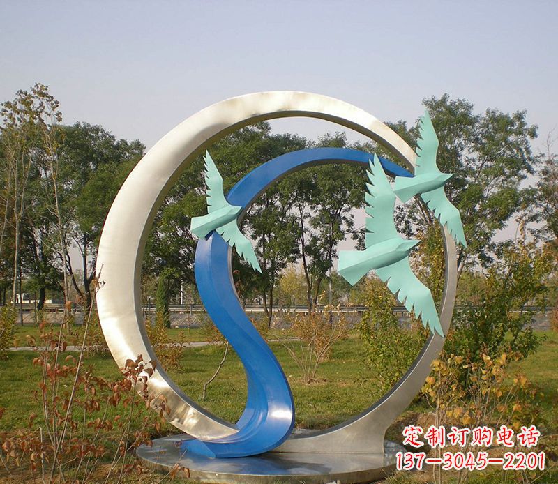 金华不锈钢圆环雕塑精致而优雅