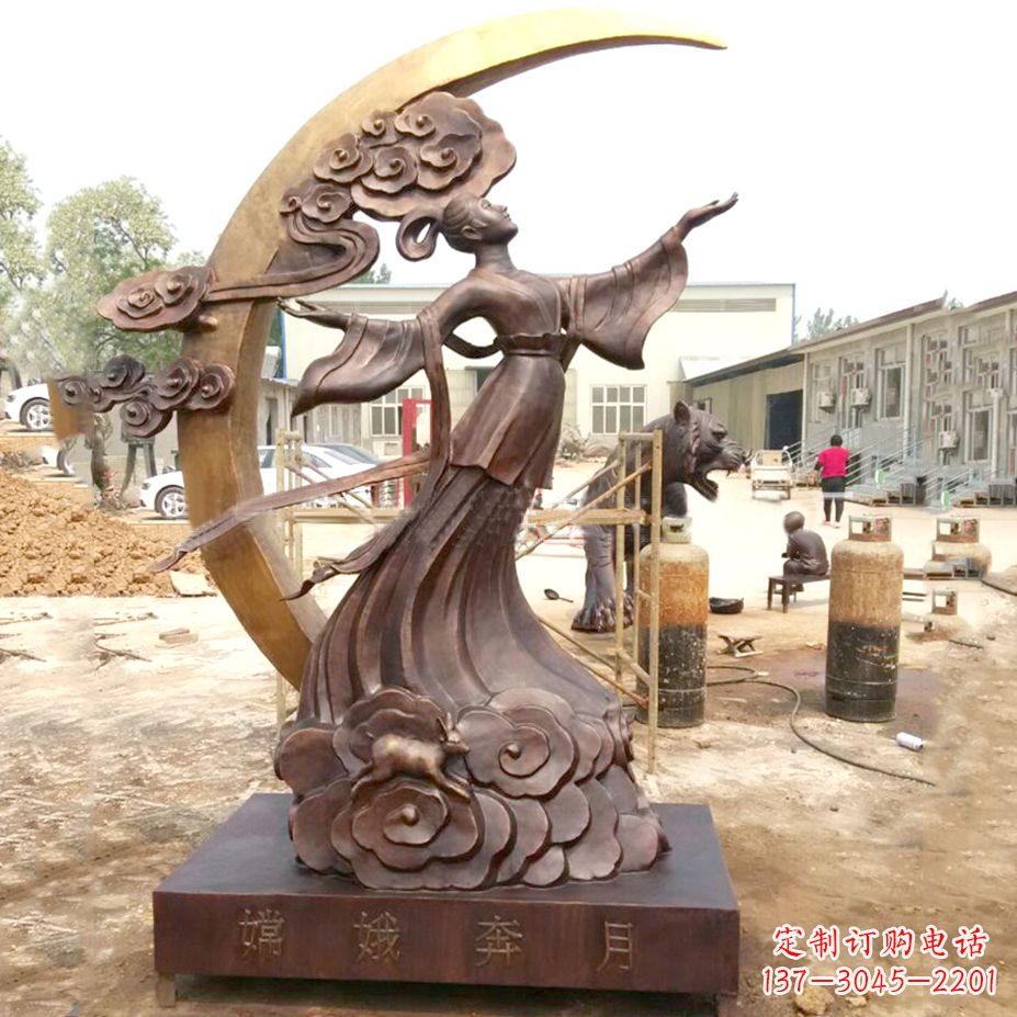 金华绚丽嫦娥-神话中的上古美女雕像