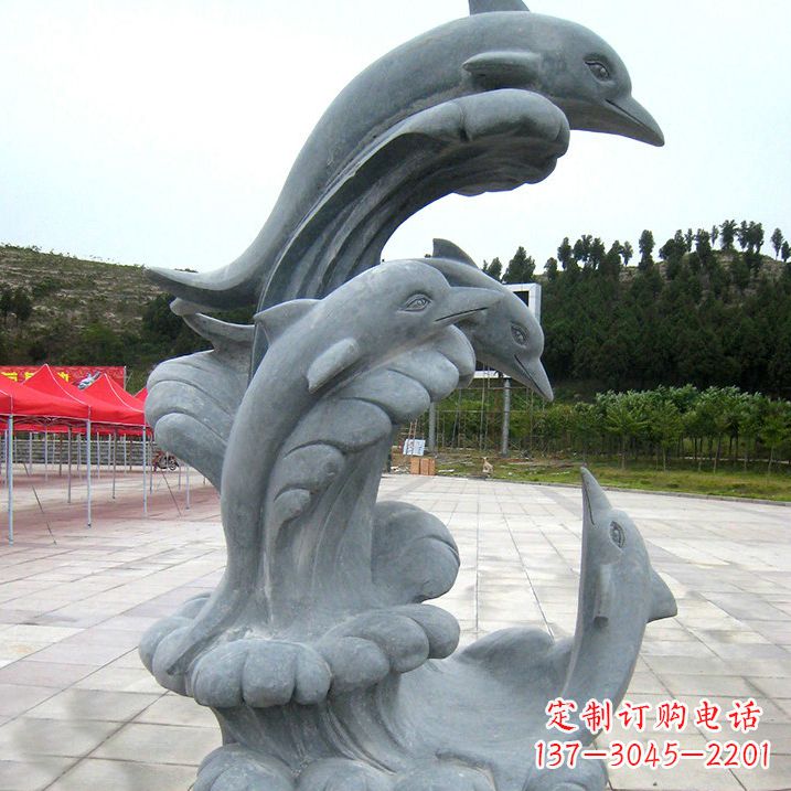 金华海豚雕塑凝聚着美丽与动感