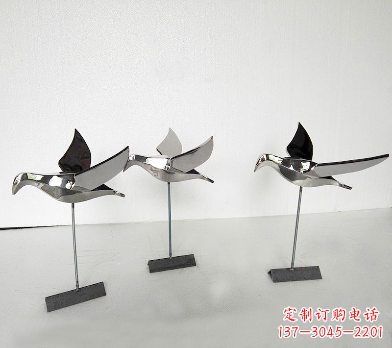 金华抽象的展翅鸽子不锈钢插件公园草坪草丛动物雕塑