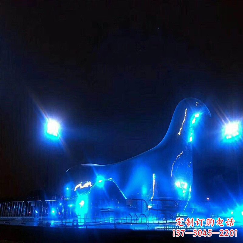 金华鸽子雕塑彰显夜景灯光之美