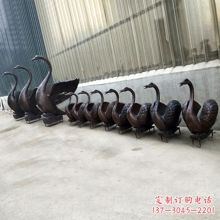 金华精致的铜质天鹅雕塑