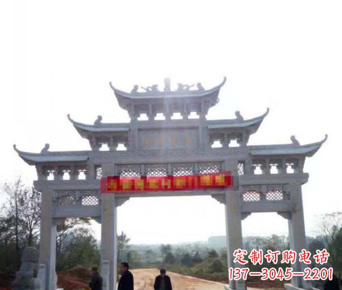 金华三门石雕牌楼古老而精美的雕塑