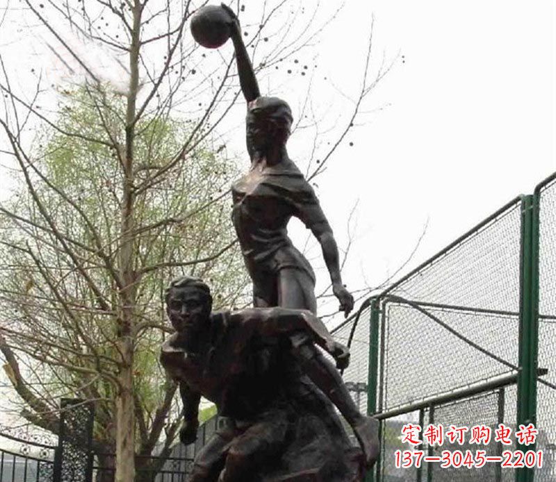 金华打篮球的运动员铜雕