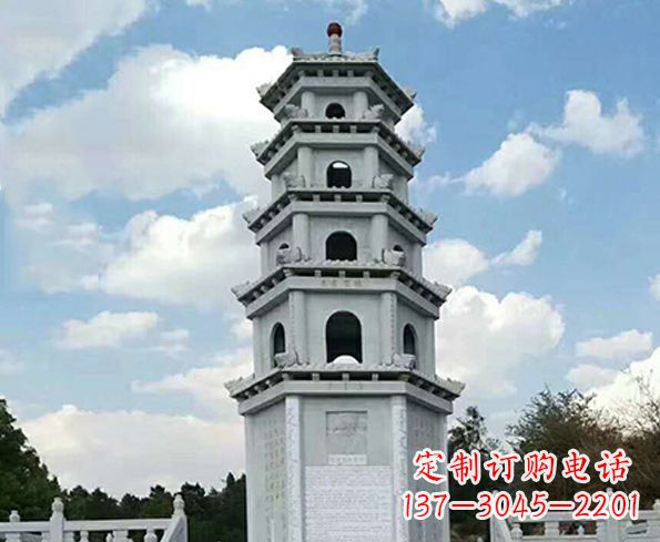 金华神秘的宝塔雕塑