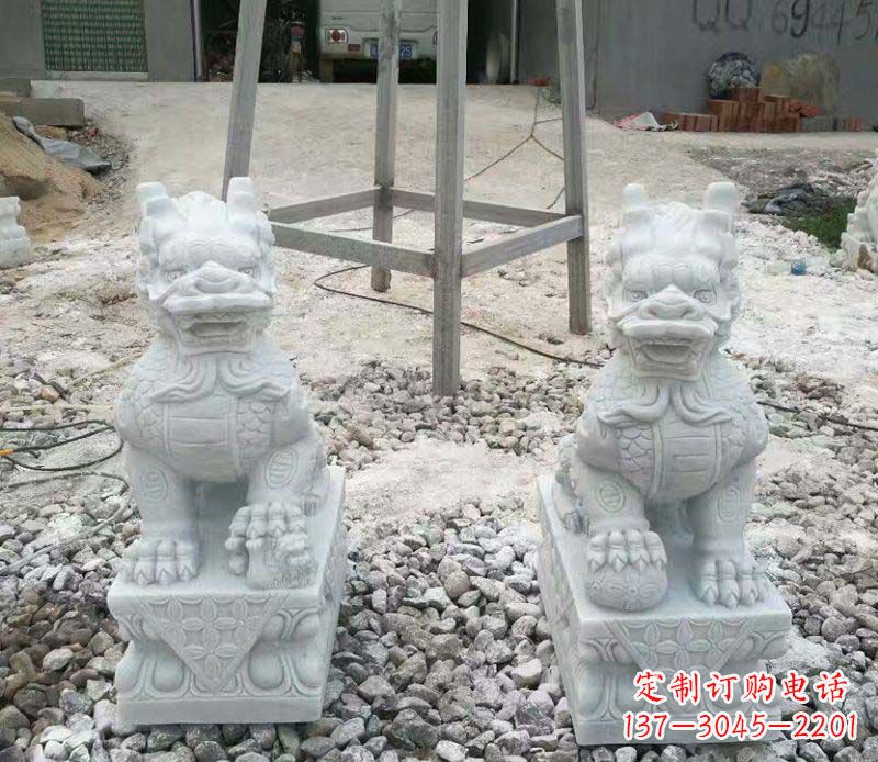 金华大理石踩球麒麟门口镇宅招财石雕