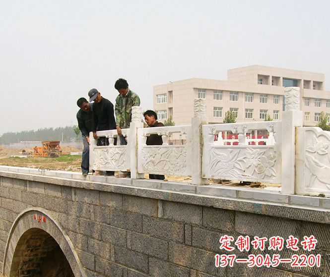 金华大理石拱桥石雕栏板