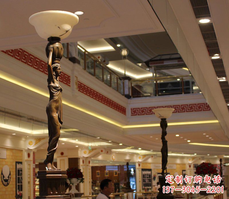 金华高端玻璃钢仿铜雕塑——女人雕塑