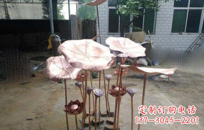 金华锻铜荷叶雕塑