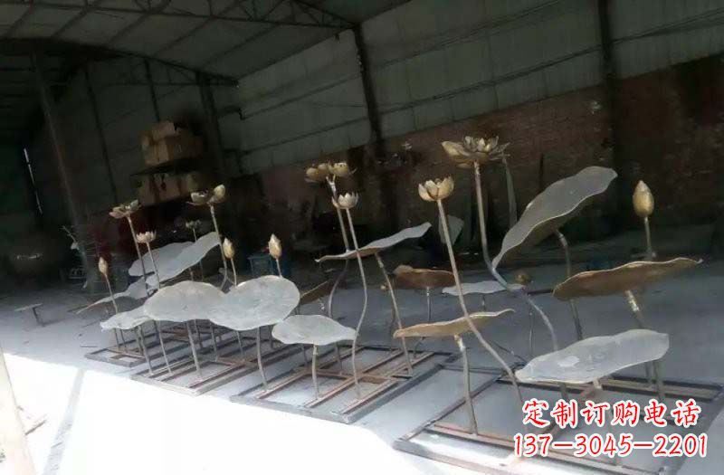 金华精美锻铜荷花荷叶雕塑