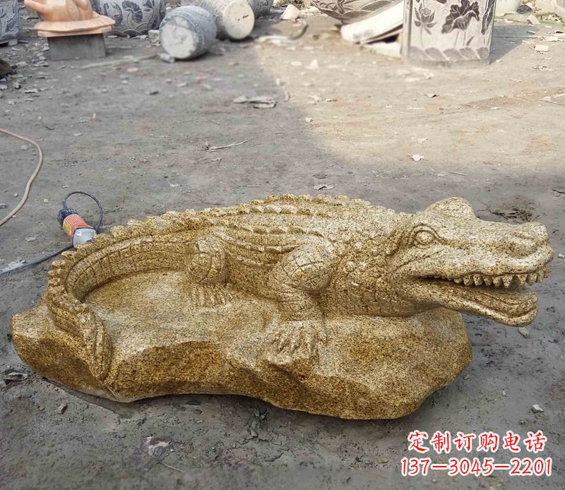 金华鳄鱼动物石雕