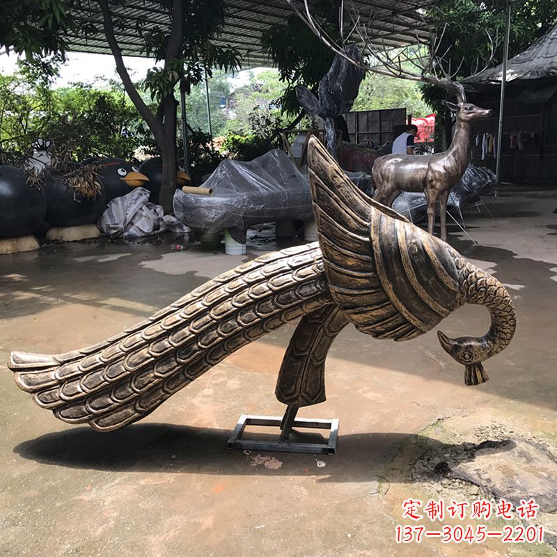 金华仿铜玻璃钢定制孔雀雕塑