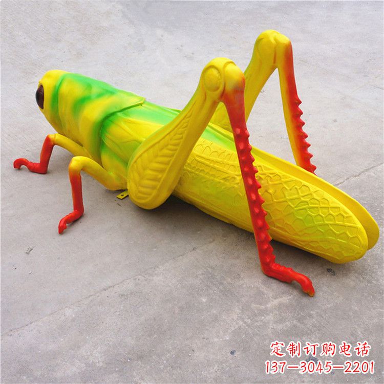 金华仿真蝗虫玻璃钢蚂蚱雕塑