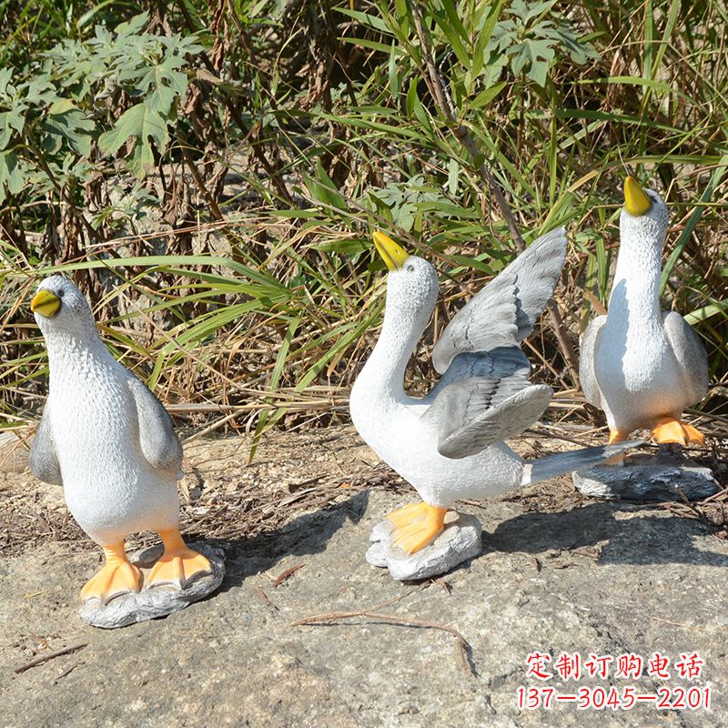金华放飞和平鸽的雕塑