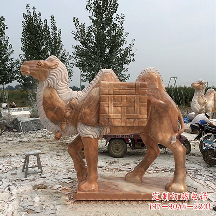 金华负重骆驼雕塑—晚霞之红