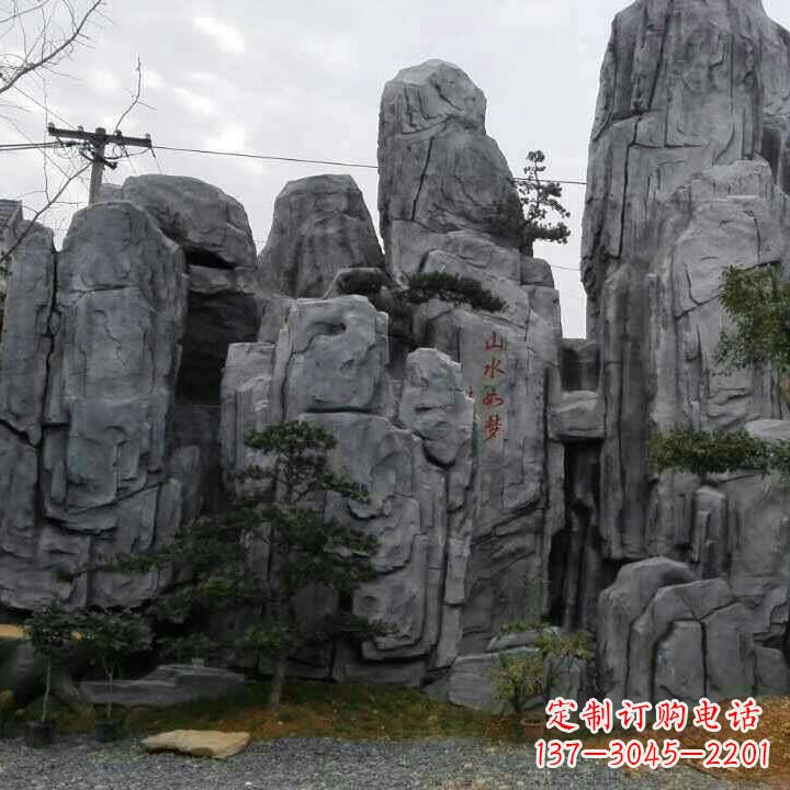 金华GRC塑石假山雕塑--营造一片芳草如茵的大自然风景