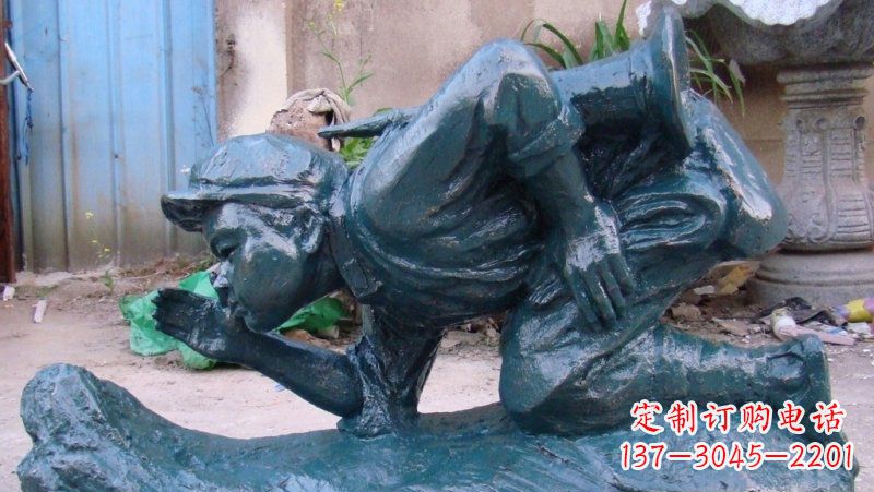 金华传统文化符号——小红军冲锋号雕塑