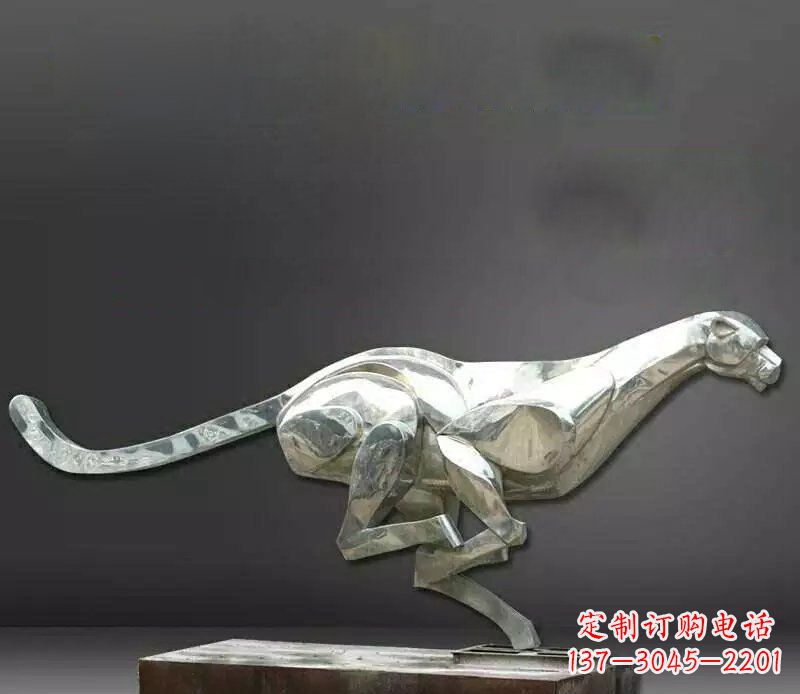 金华公园不锈钢奔跑的豹子动物雕塑