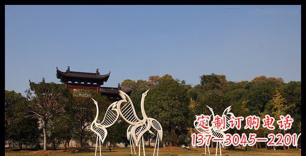 金华中领雕塑的精美不锈钢仙鹤雕塑