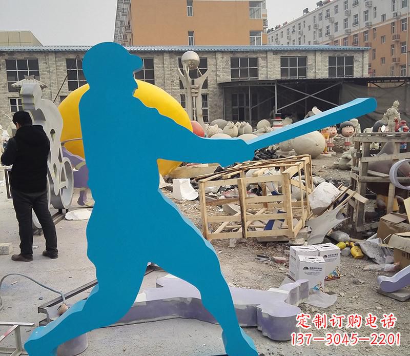 金华公园不锈钢打棒球雕塑2