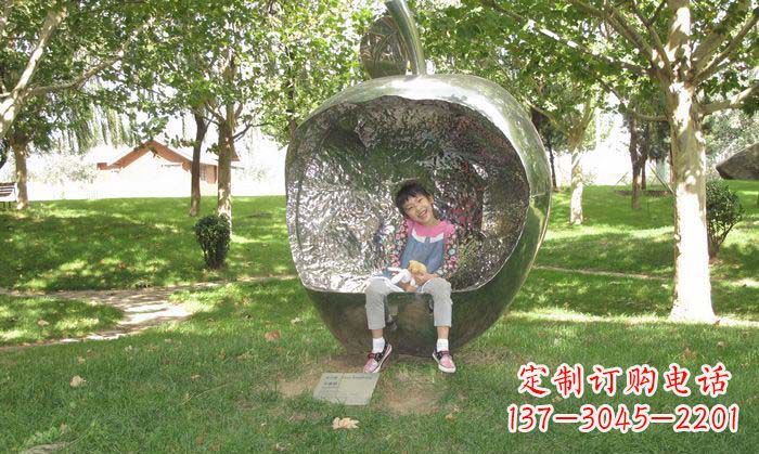 金华精致雕刻不锈钢苹果座椅雕塑