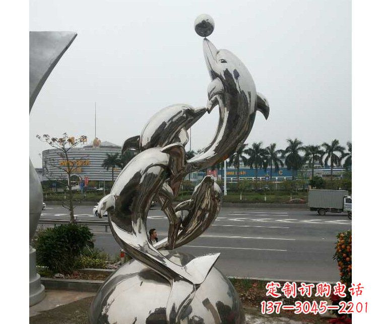 金华海豚雕塑多功能不锈钢跳跃玩球
