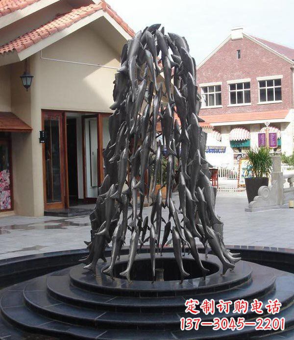 金华跃动的生命——景区向上游的鱼群喷泉雕塑