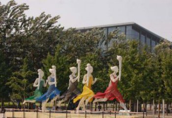 金华不锈钢雕塑——拿火炬跑步