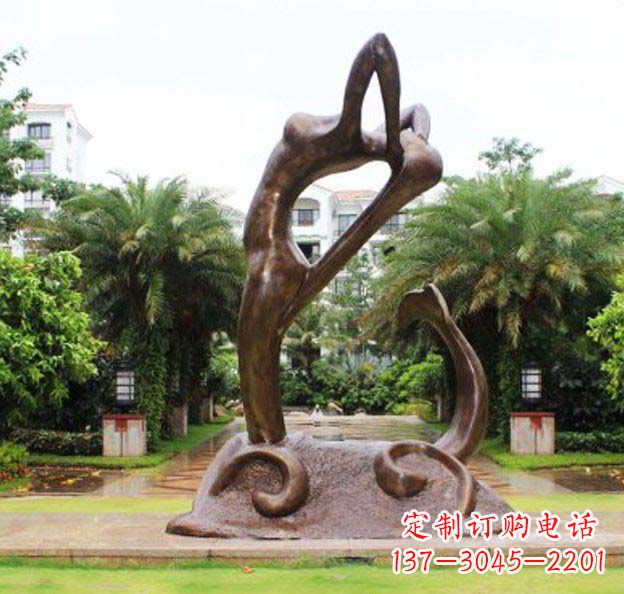 金华艺术美感之旅——抽象美人鱼雕塑