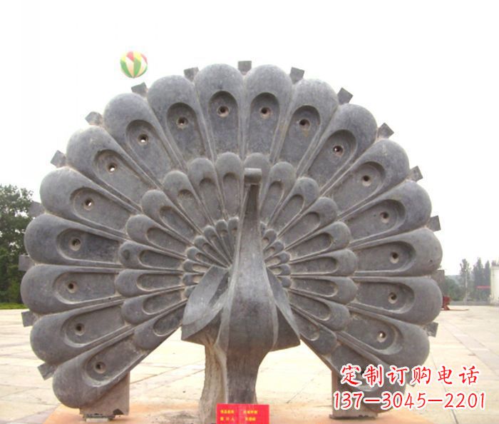 金华风格独特的孔雀石雕