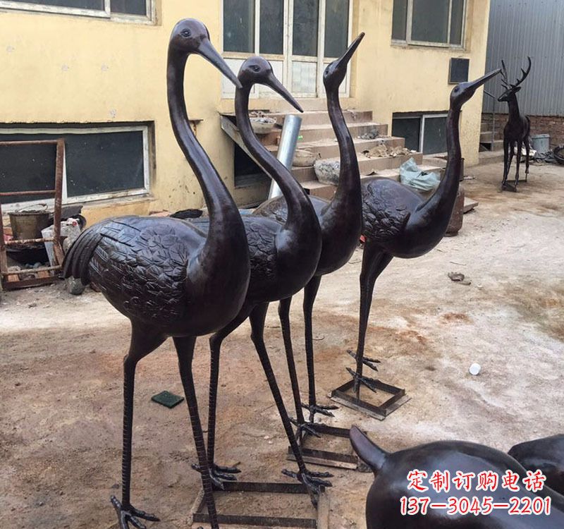 金华公园动物铜雕丹顶鹤