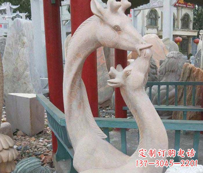 金华公园动物晚霞红母子鹿石雕