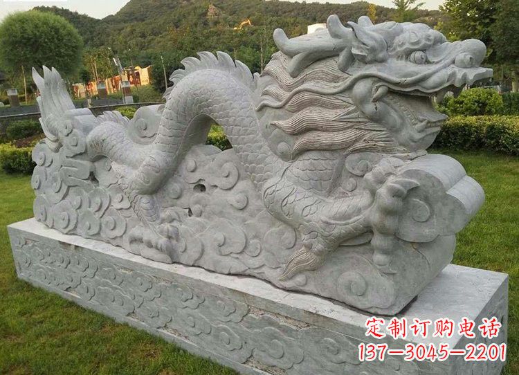 金华公园仿古龙雕塑
