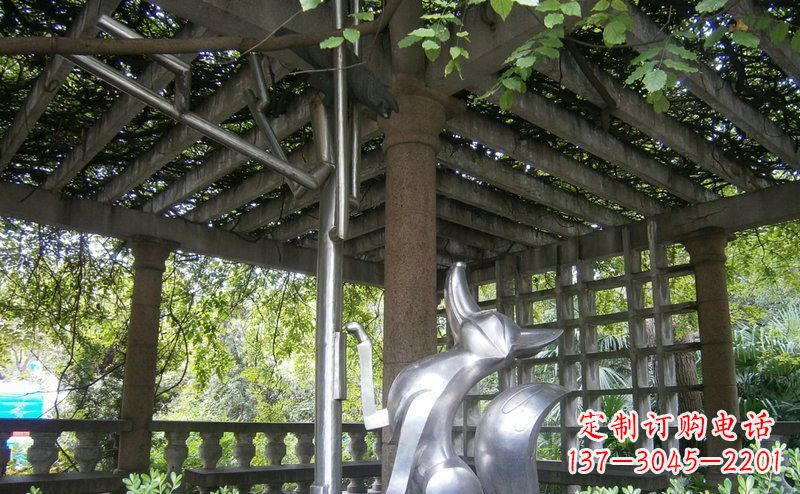 金华动物铜雕——公园狐狸与乌鸦小品