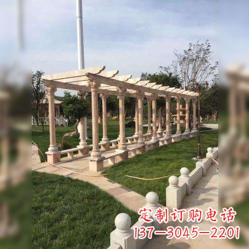 金华增添公园美景的长廊石雕