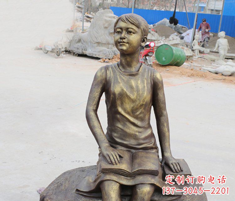 金华铜雕景观摆件——“女孩看书”