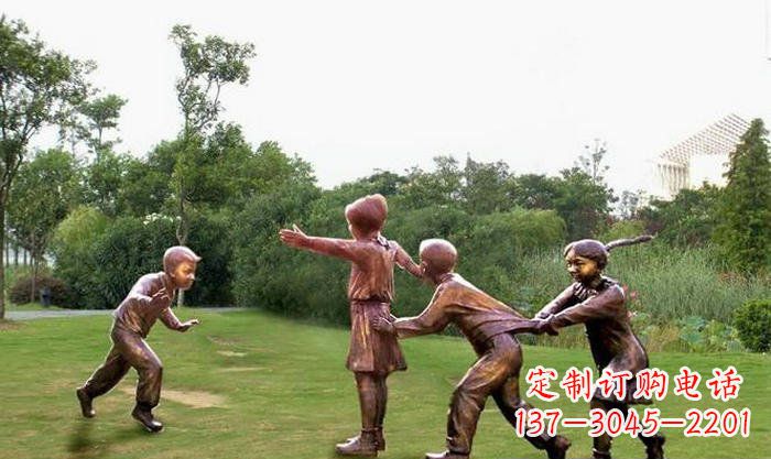 金华风格多变的老鹰雕塑