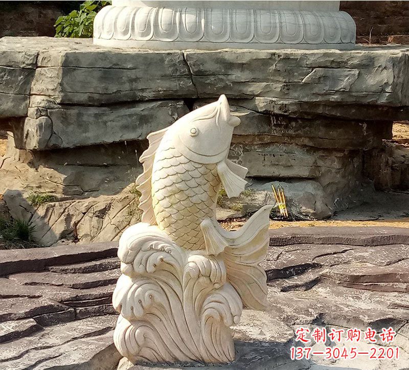 金华公园喷水鲤鱼石雕