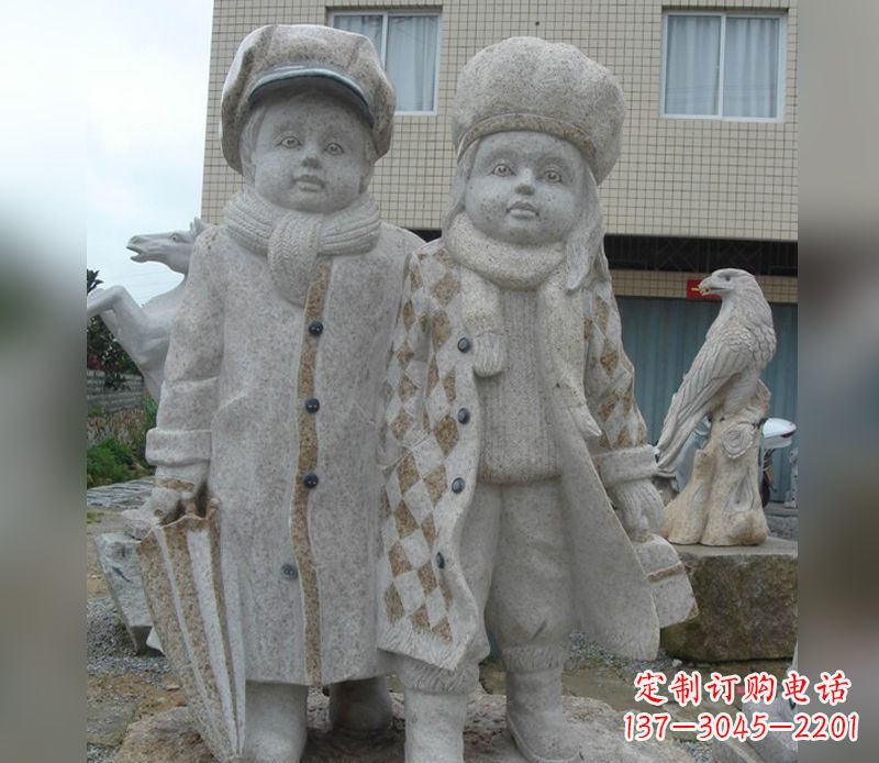 金华公园情侣人物石雕